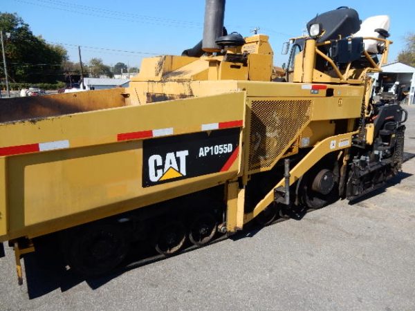 2010 CATERPILLAR AP-1055D