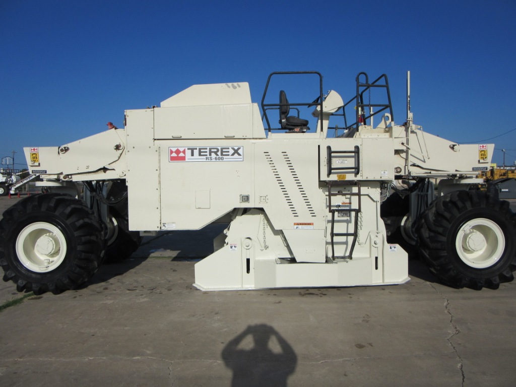 2005 TEREX CMI RS600