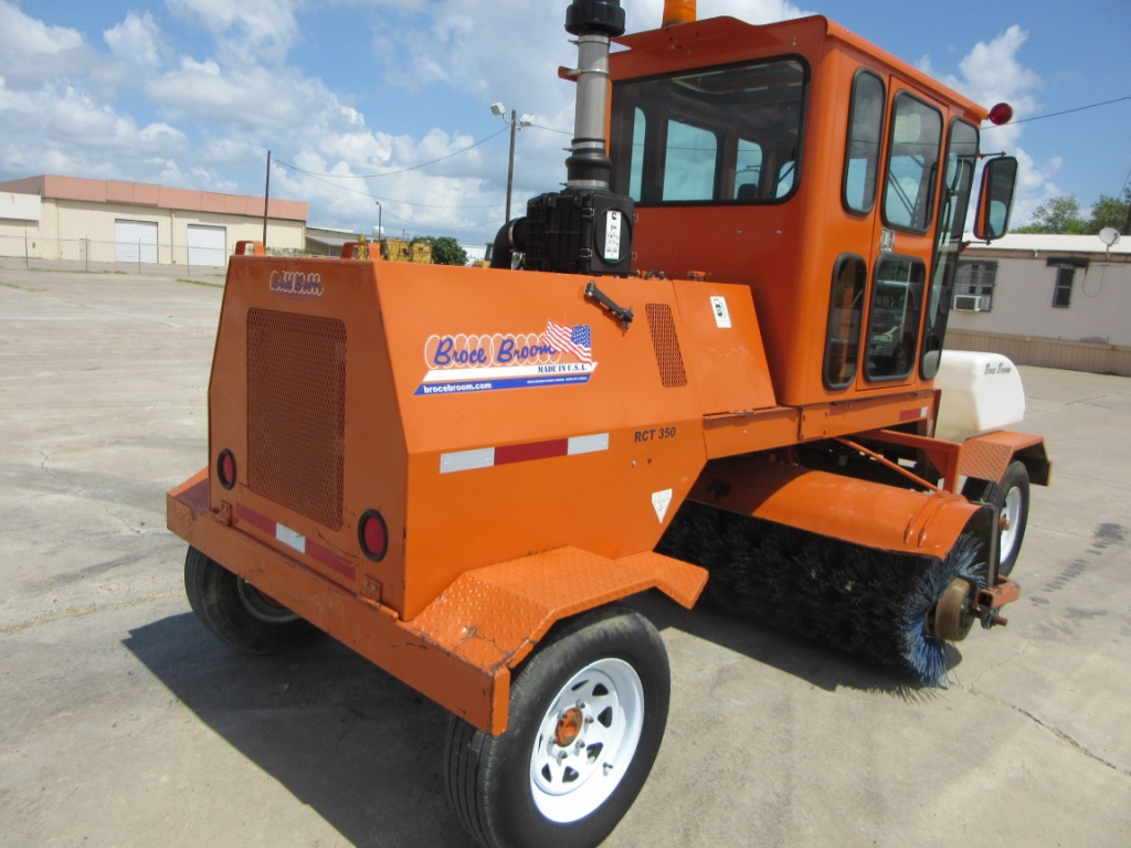 2018 BROCE RCT-350 BROOM