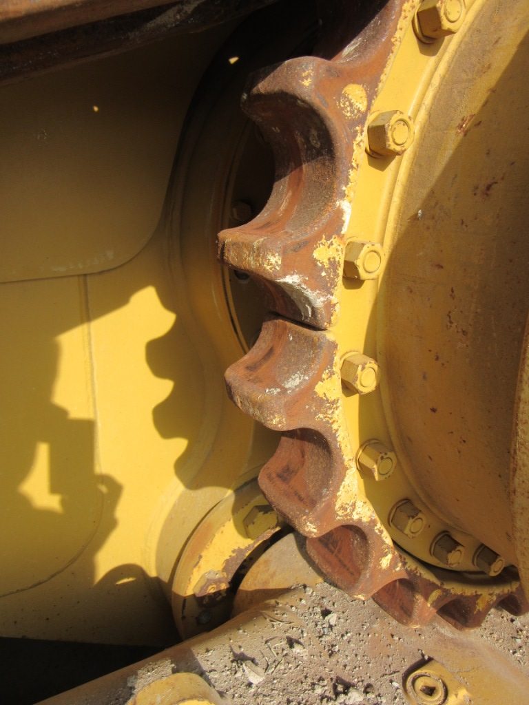 2016 CATERPILLAR D6T