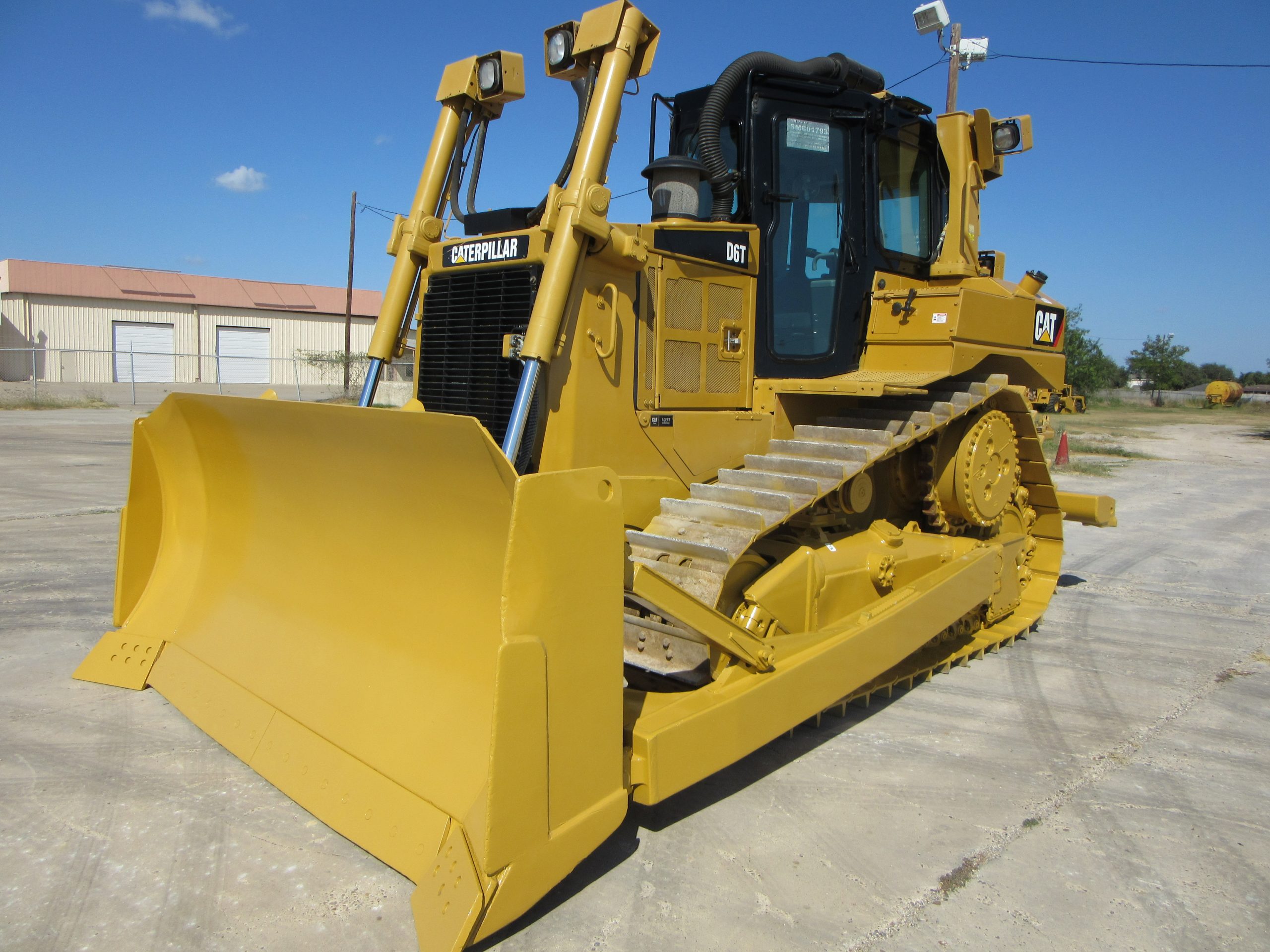 2016 CATERPILLAR D6T