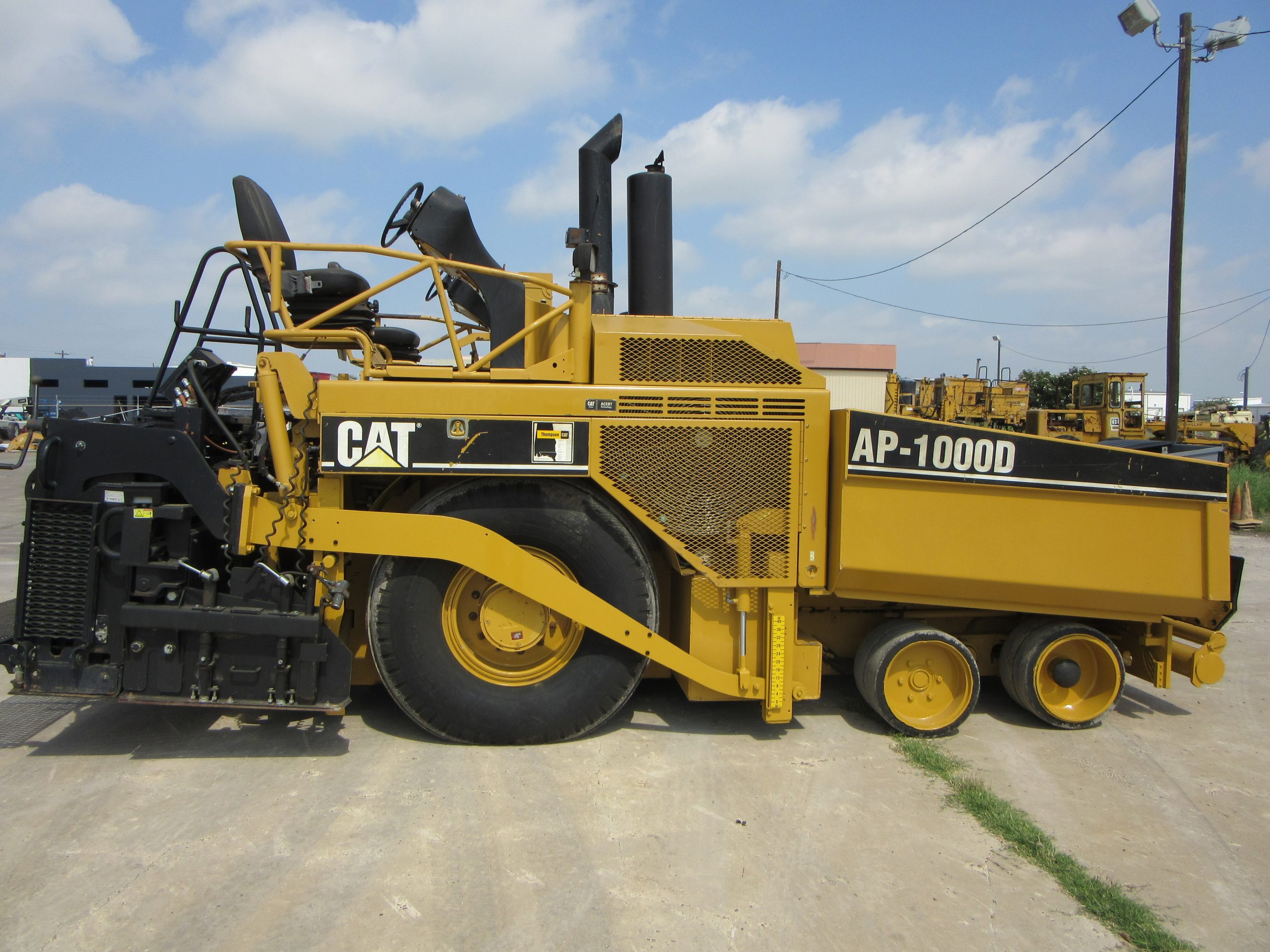 2007 CATERPILLAR AP-1000D