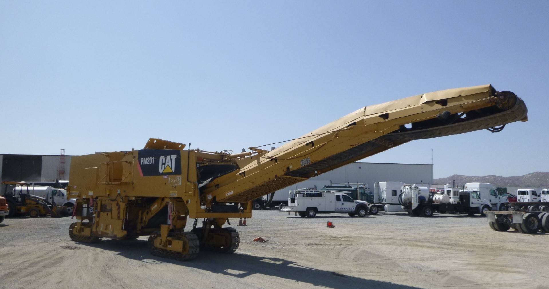 2010 CATERPILLAR PM-201