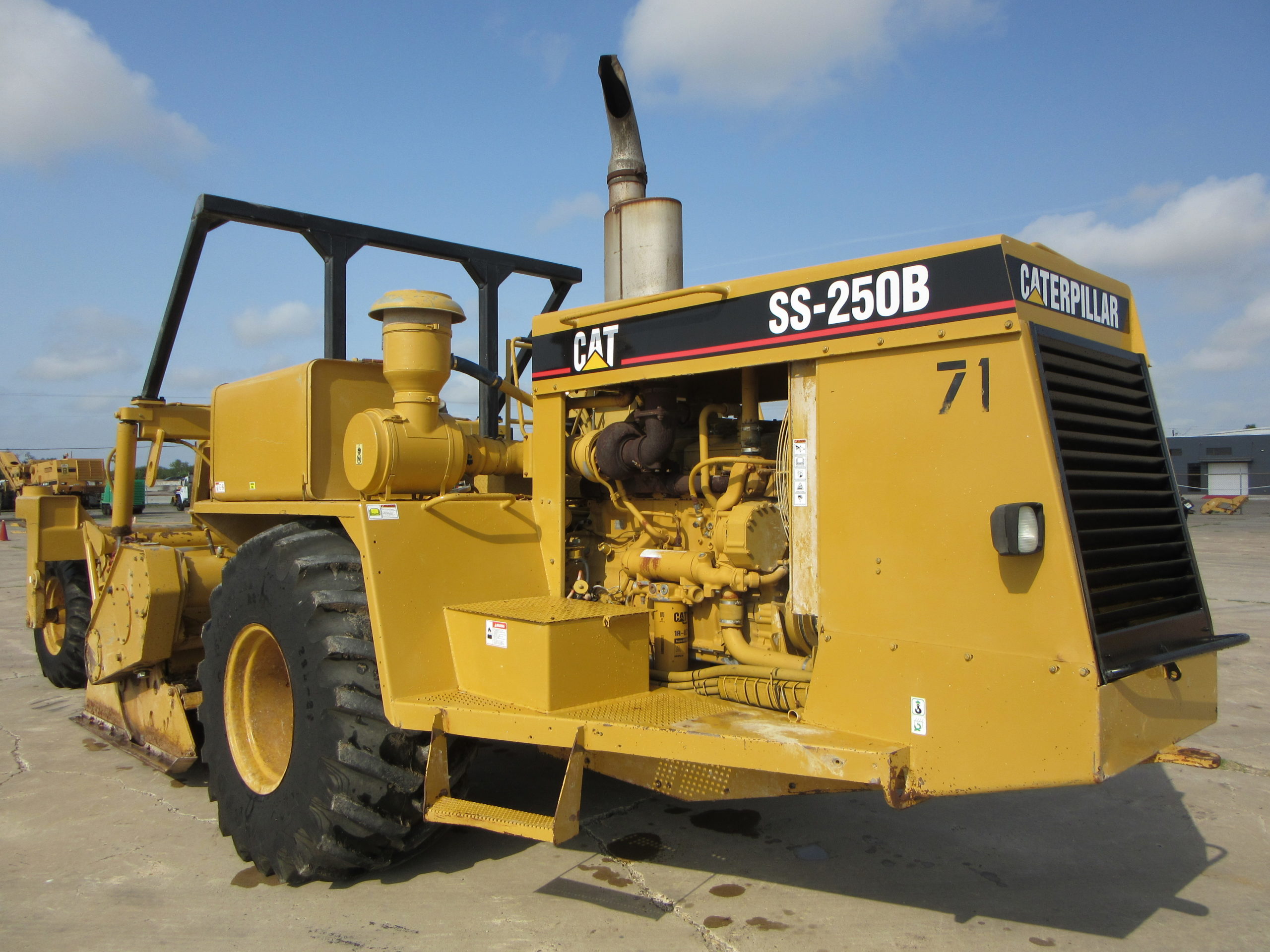 2000 CATERPILLAR SS250B