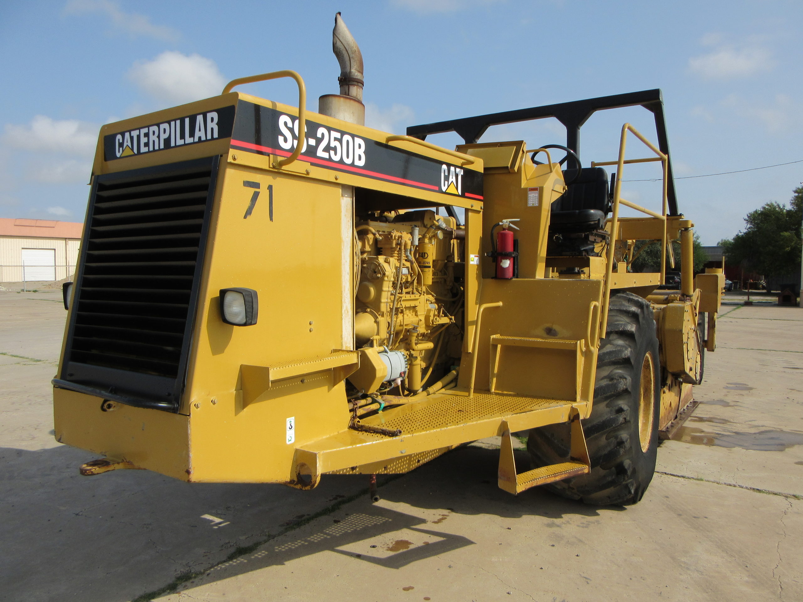 2000 CATERPILLAR SS250B