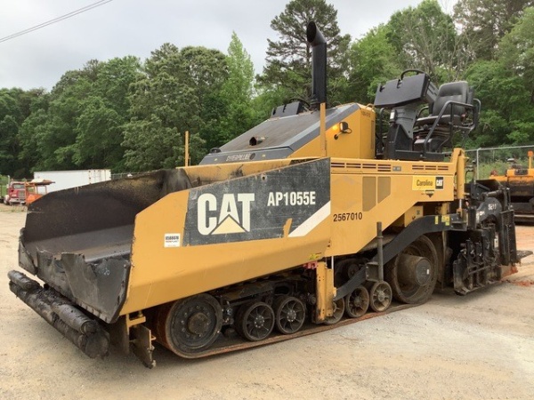 2012 CATERPILLAR AP-1055E