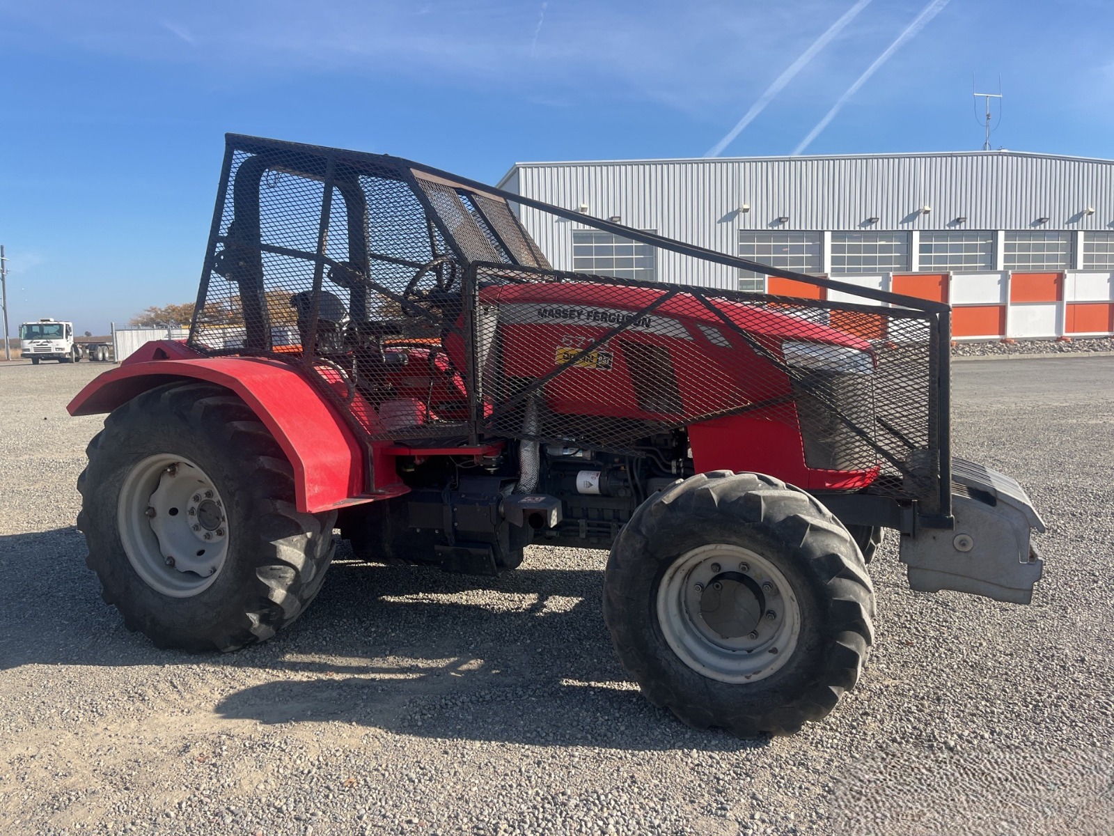 2018 MASSEY FERGUSON