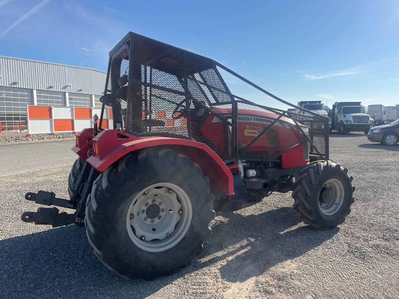 2018 MASSEY FERGUSON
