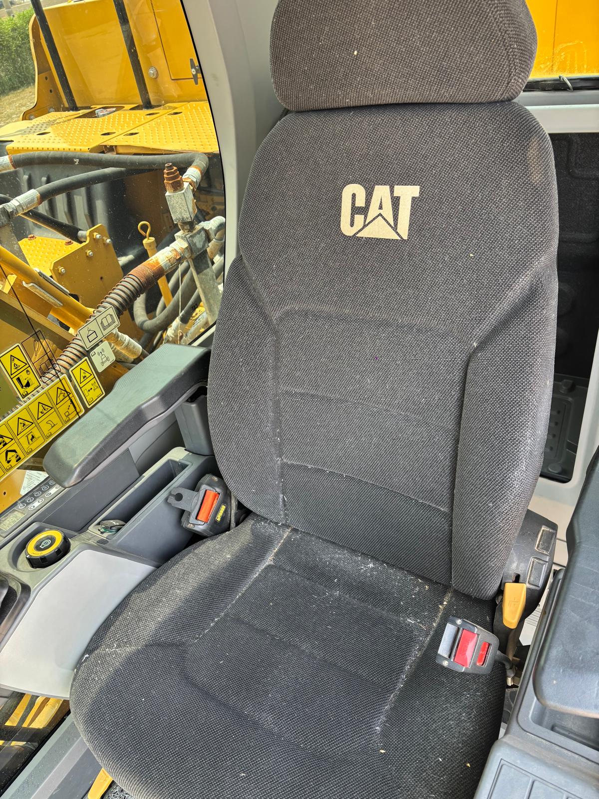 2023 CATERPILLAR 320GC