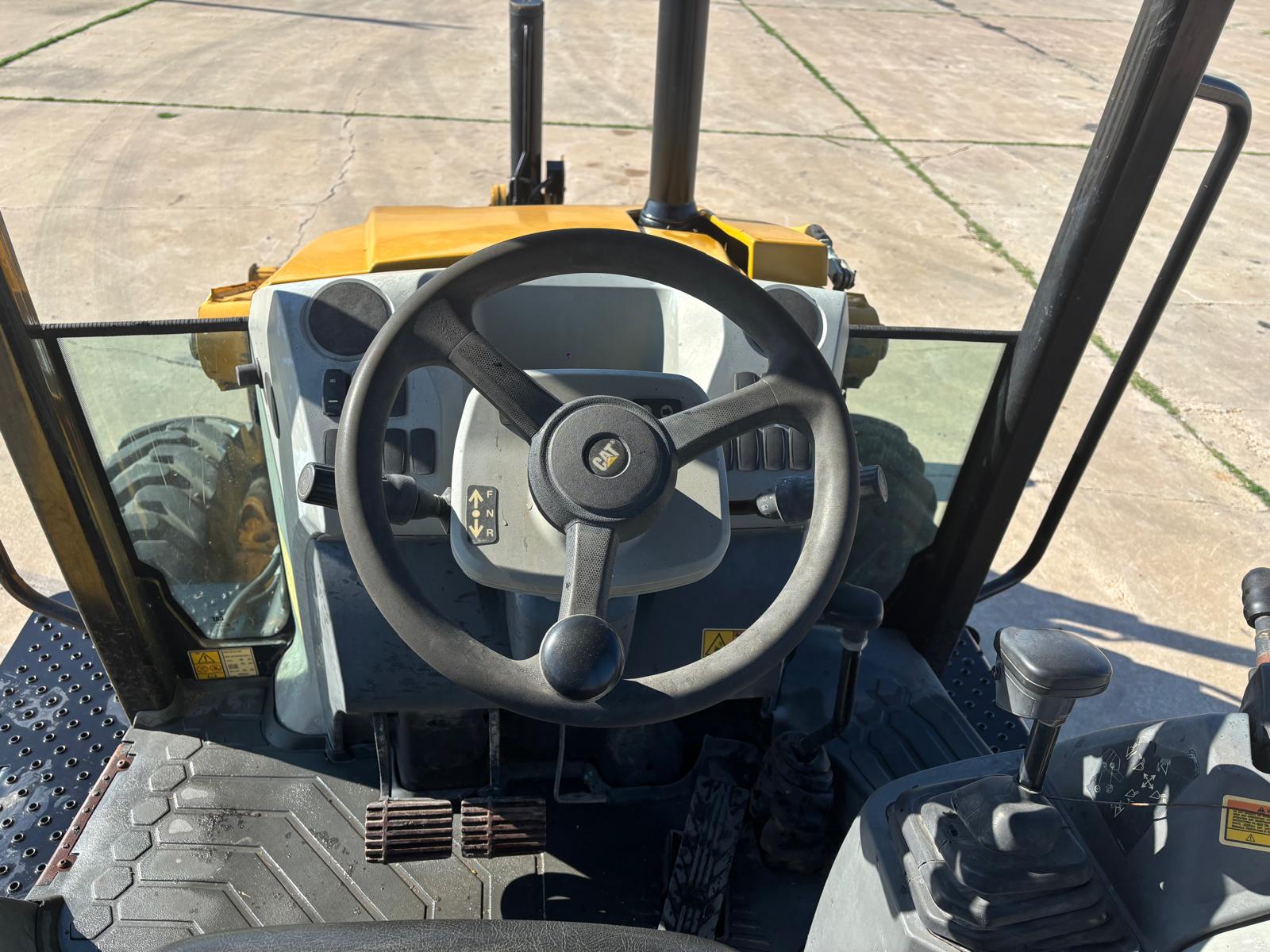 CATERPILLAR 415F2 IL 4x4