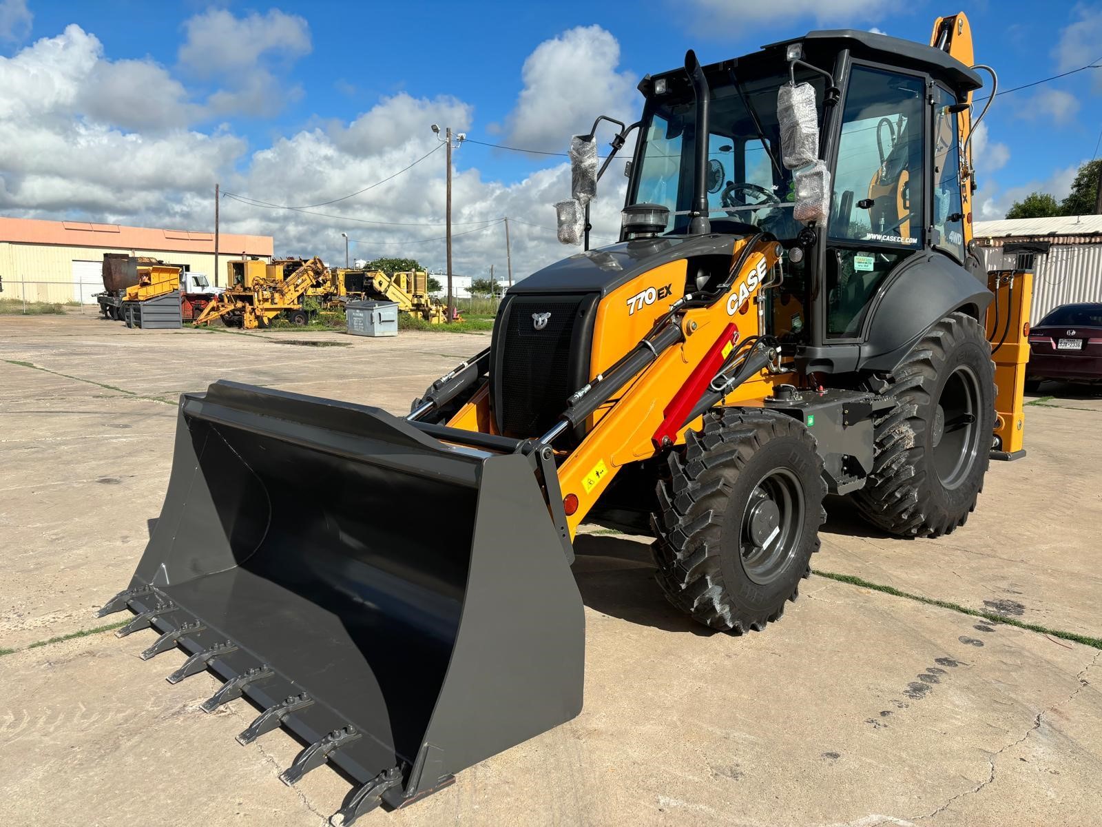 2025 CASE 770EX 4x4 UNUSED