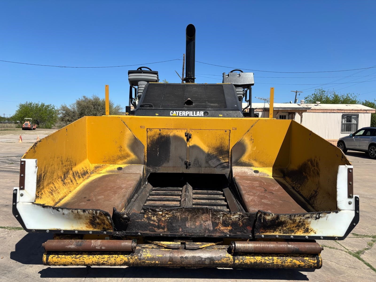 2012 CATERPILLAR AP-1000E