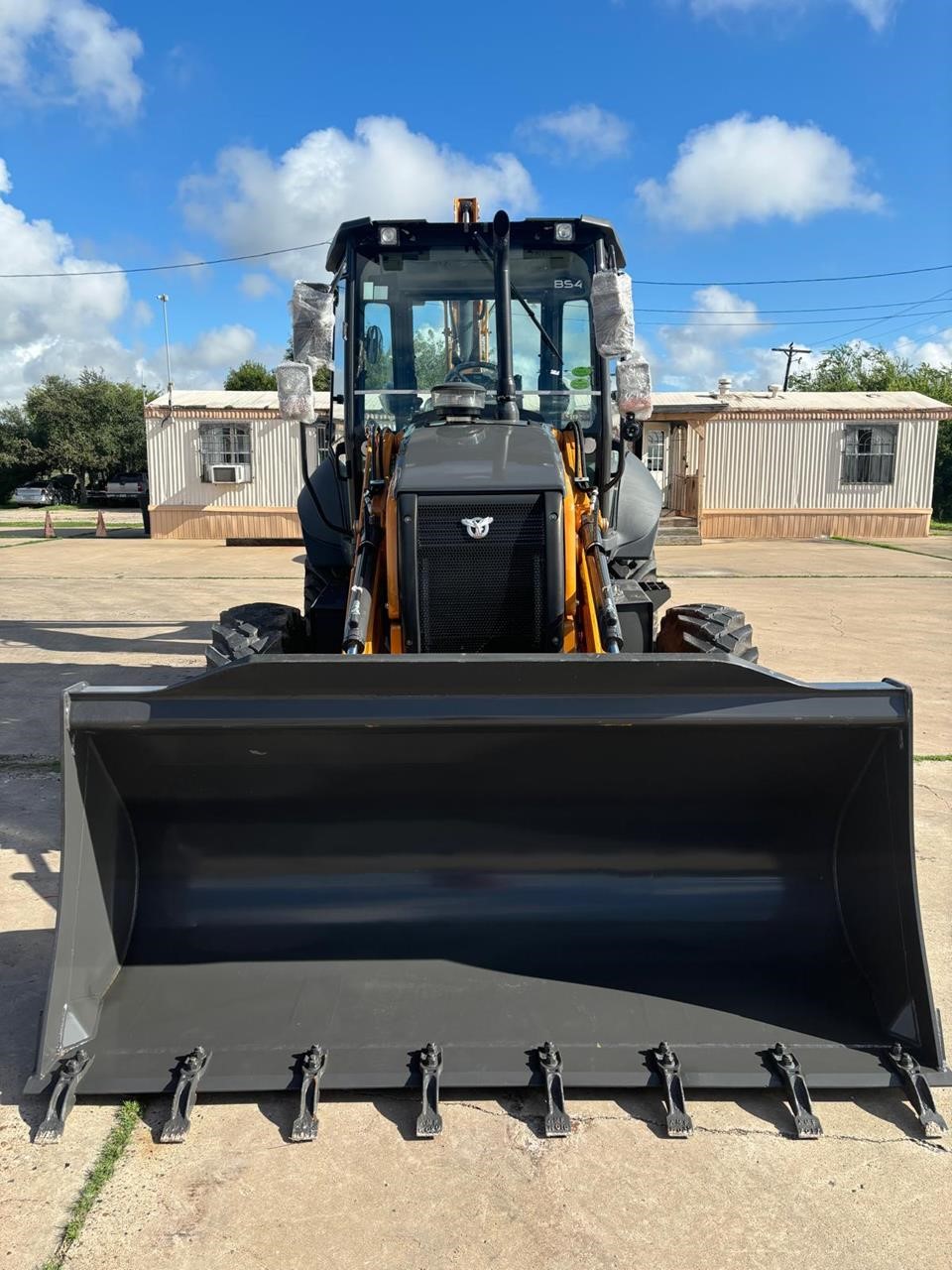 2025 CASE 770EX 4x4 UNUSED